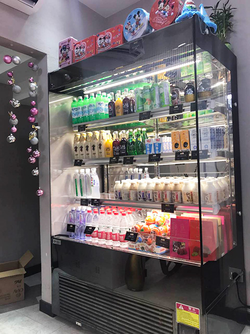 贝客新语蛋糕展示柜定制案例2